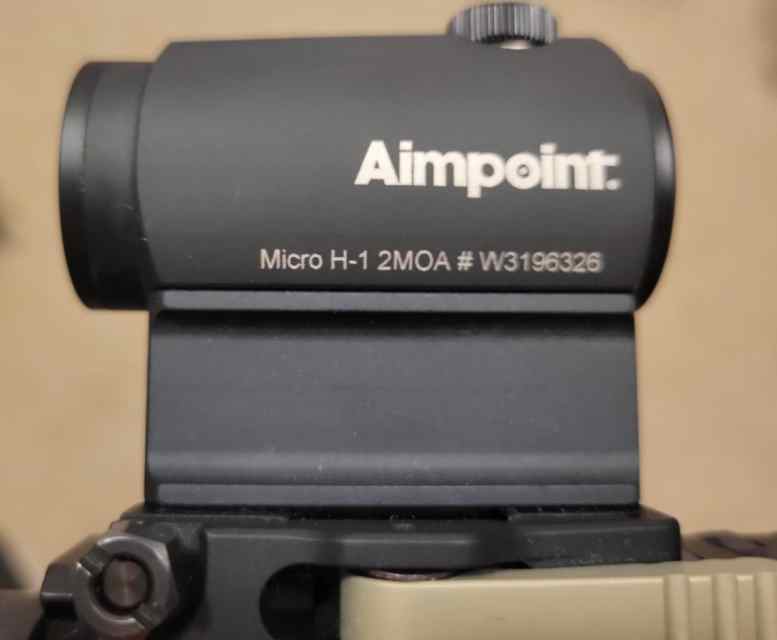 Aimpoint H1 Micro Red Dot with LRP Mount 