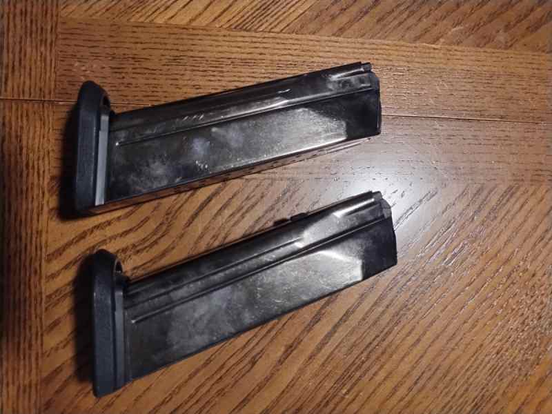 2 FN Magazines