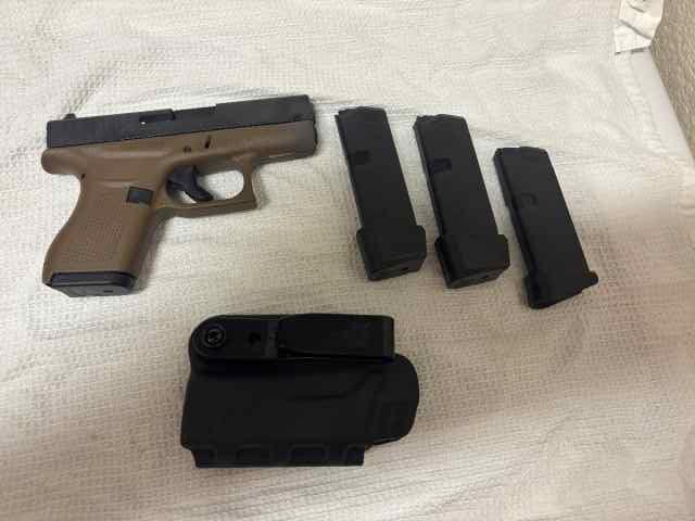 Glock 42 w/extras