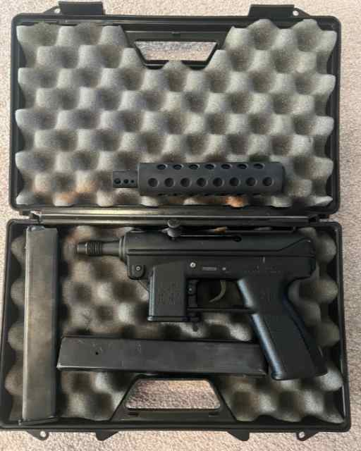 Intratec Tec9 9mm w/ Extras