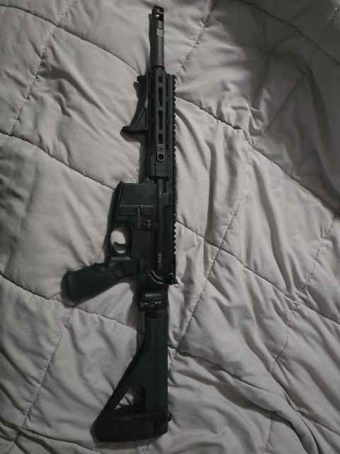 Daniel Defense DDM4 V7P