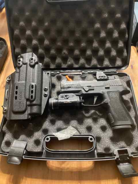 SALE PENDING Sig P320 Compact with Romeo 1