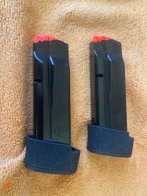 M&amp;P 15rd mags