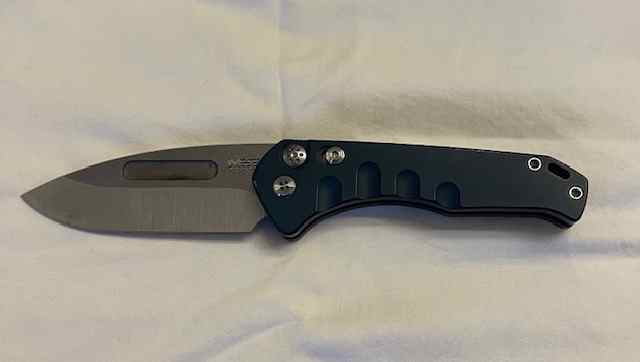 MEDFORD PRAETORIAN SWIFT KNIFE-BLUE ALUMINUM