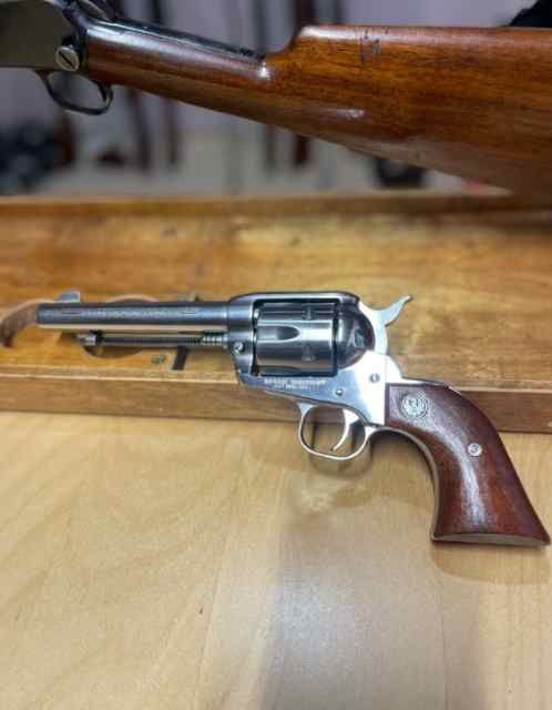 Ruger Vaquero - Pristine condition