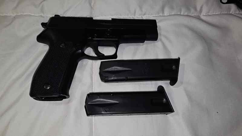 German P226 Excellent Condition