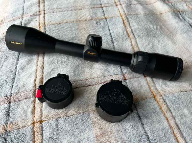 Nikon Prostaff 3-9x40mm Riflescope with Lens Caps