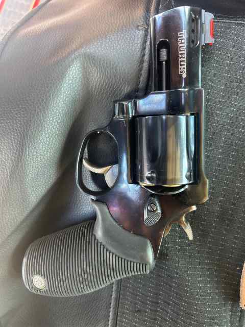 .44 magnum Taurus Tracker with Ammo $575