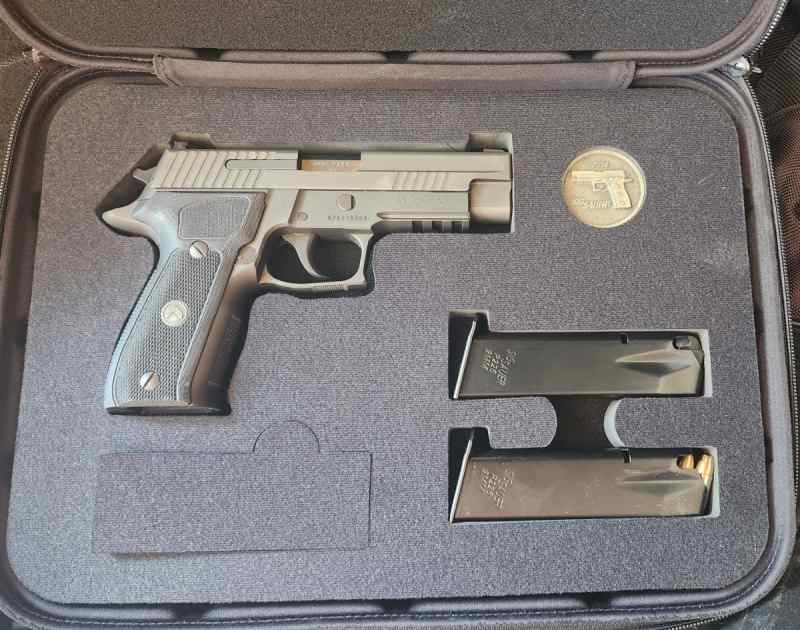 SIG SAUER P226 LEGION 9MM