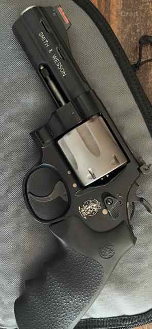 S&amp;W 329PD - .44 MAGNUM