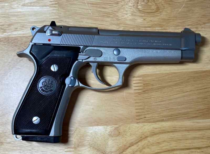 Beretta 92FS Inox 9mm