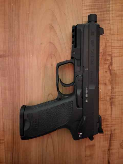 HK USP 9 TACTICAL 