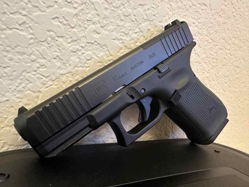 Glock 19 MOS Gen 5 (9mm) - NIB