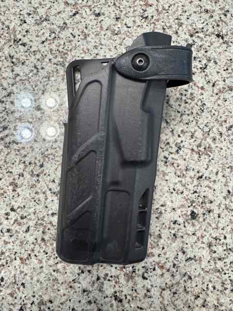 Safariland 7360 holster for Glock 17