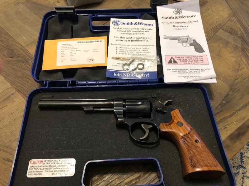 S&amp;W model 48 22 magnum w/case 