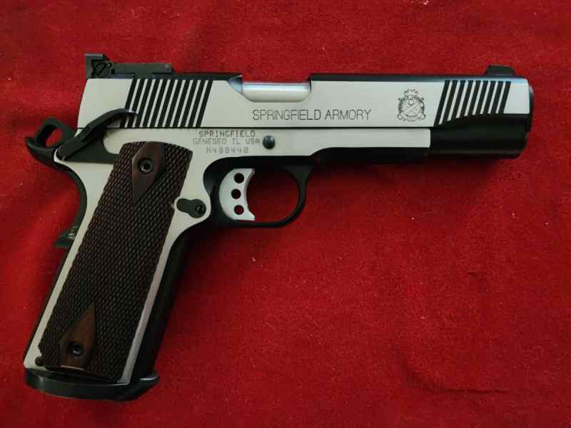 SPRINGFIELD ARMORY MODEL 1911-A1 Cal .45 LOADED