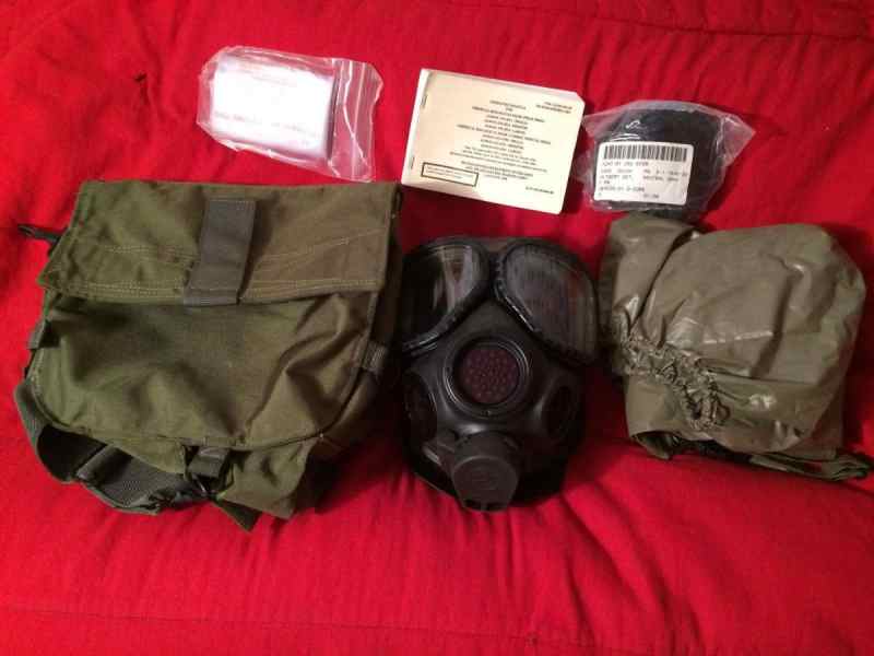 Brand New M40A1 Gas Mask 