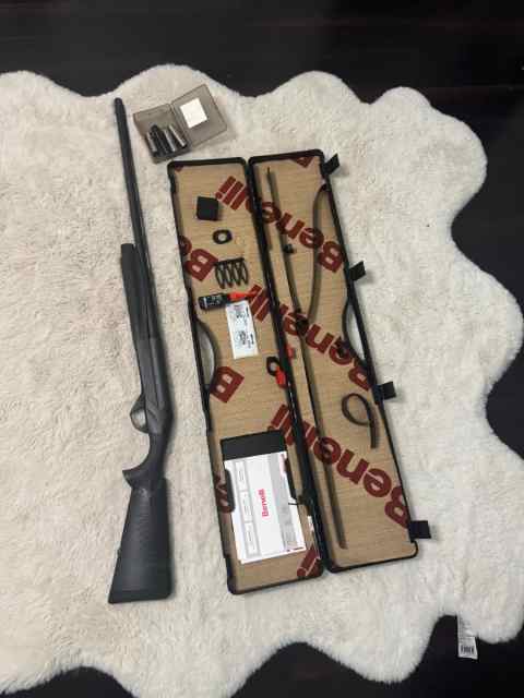 Super Black Eagle 3 Benelli 12ga 28" Shotgun Semi