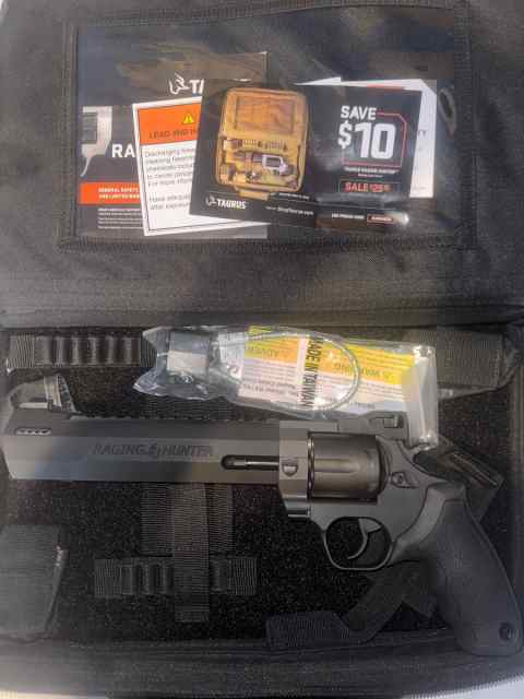 Taurus Raging Hunter .44 8.37in barrel