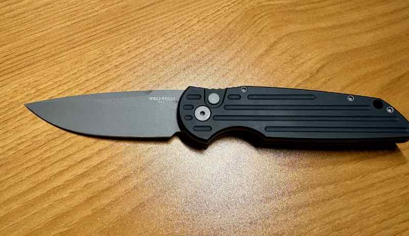 ProTech TR-3 Tactical Response Automatic Knife