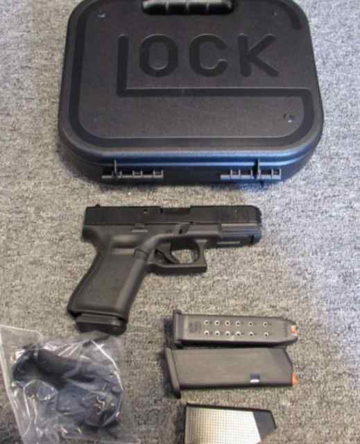 Glock 19 Gen 5 Semi auto 9 mm pistol