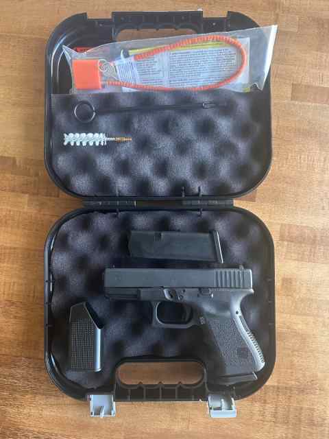 GLOCK 23 G23 Gen 3 .40 S&amp;W Pistol    BRAND NEW